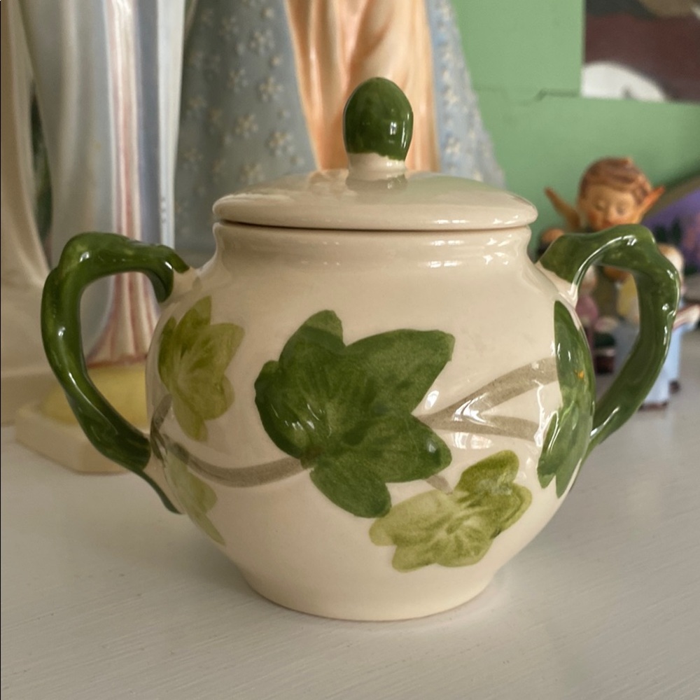 VINTAGE FRANCISCAN WARE AMERICAN IVY SUGAR BOWL